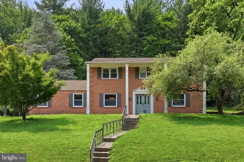 3 Red Maple Dr, Lafayette Hill, PA 19444