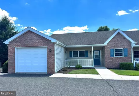 26 Ludwig Ln, Pottstown, PA 19464