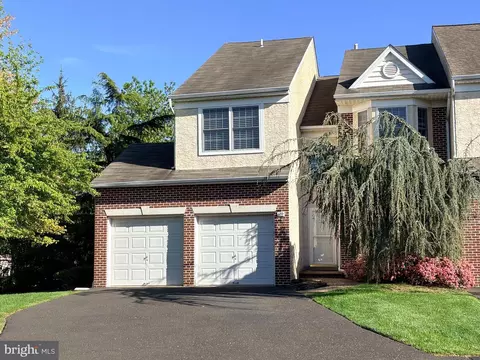 101 Oxford Ct #143, Ambler, PA 19002