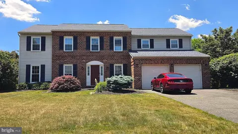 406 Bow Ln, Gilbertsville, PA 19525