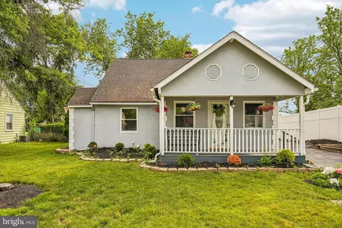 2621 Old Welsh Rd, Willow Grove, PA 19090