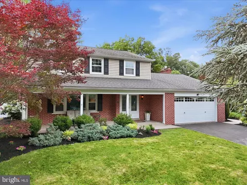 406 Bonnie Ln, Lansdale, PA 19446