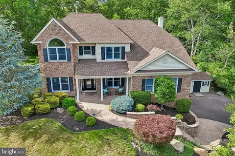 129 Sunrise Dr, North Wales, PA 19454