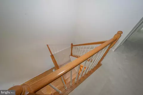 Entry Way - 112 Lemonton Way, Wayne, PA 19087 photo 2 of 5