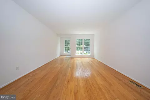 Living - 112 Lemonton Way, Wayne, PA 19087 photo 3 of 17