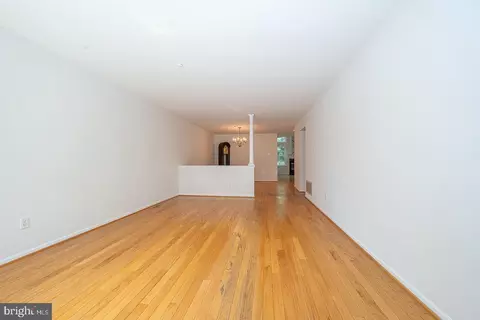 Living - 112 Lemonton Way, Wayne, PA 19087 photo 1 of 17