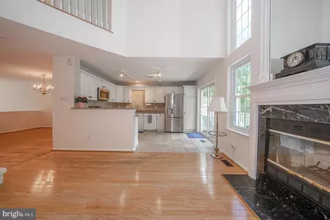 Living - 112 Lemonton Way, Wayne, PA 19087 photo 6 of 17