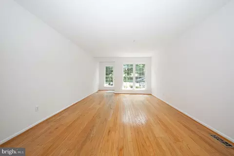 Living - 112 Lemonton Way, Wayne, PA 19087 photo 9 of 17