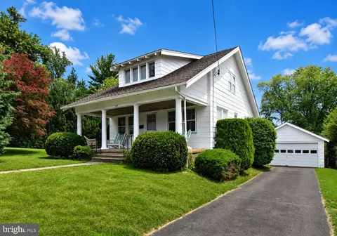609 Orlando Ave, Oreland, PA 19075