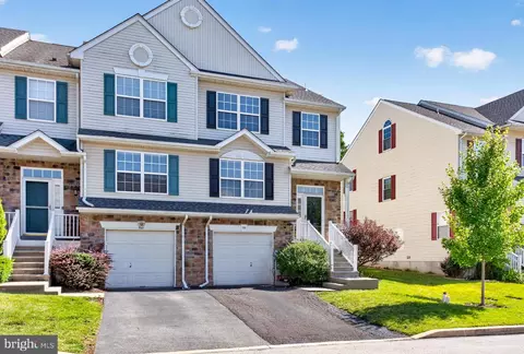 323 Glenn Rose Cir, King Of Prussia, PA 19406