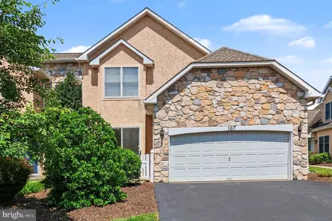 167 Sawgrass Dr, Blue Bell, PA 19422