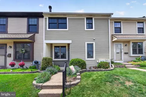 306 Livingston Ct, North Wales, PA 19454