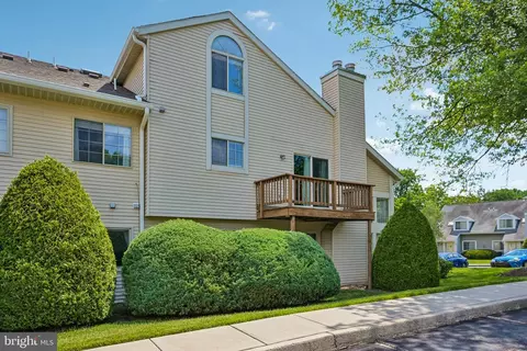 418 Brown Briar Cir, Horsham, PA 19044