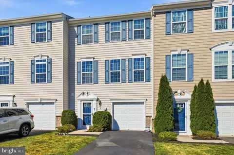 175 Tulip Ln, Gilbertsville, PA 19525