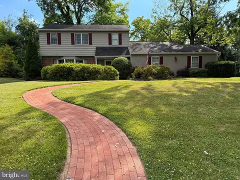 4190 Hoffman Rd, Hatboro, PA 19040