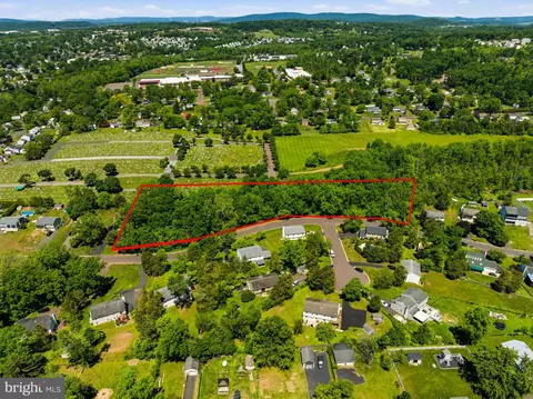 0 N Valley Rd Apt, Pottstown, PA 19464