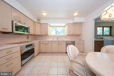Kitchen - 696 Forest Rd, Wayne, PA 19087 photo 3 of 3