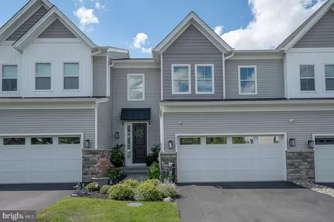 673 Levering St, Blue Bell, PA 19422