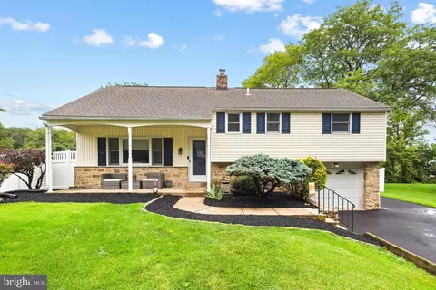 313 Upper Valley Rd, North Wales, PA 19454