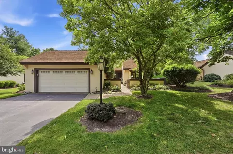 2 Withers Ln, Blue Bell, PA 19422