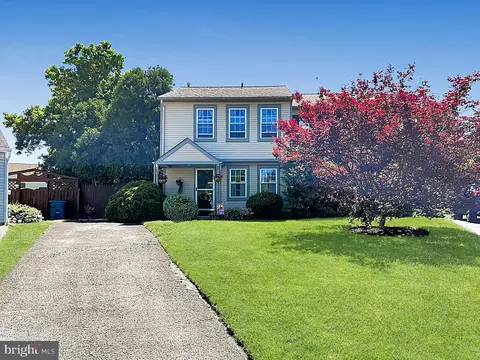 32 Steeplechase Cir, Horsham, PA 19044
