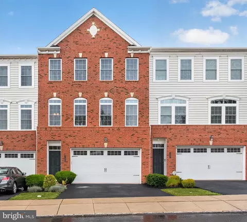 125 Briarwood Ln, Colmar, PA 18915