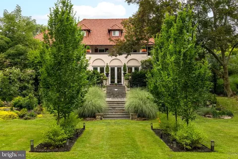 1212 Lenox Rd, Jenkintown, PA 19046