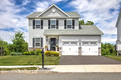 2224 Bridgeport Ave, Pennsburg, PA 18073