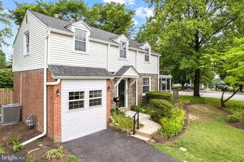 776 Brooke Rd, Glenside, PA 19038