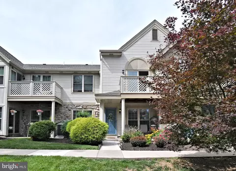 113 Foxmeadow Dr #CONDO 113, Royersford, PA 19468