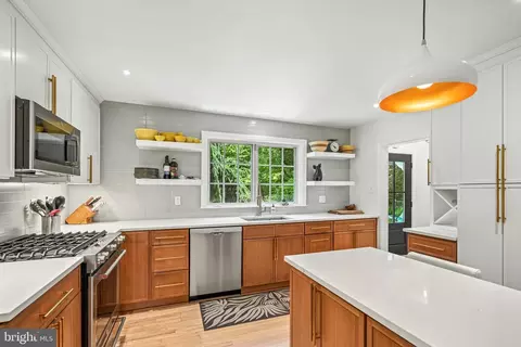 Kitchen - 445 General Washington Rd, Wayne, PA 19087 photo 2 of 4
