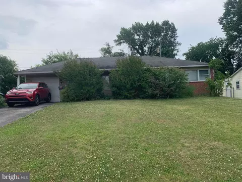 2910 Penn Square Rd, Norristown, PA 19401