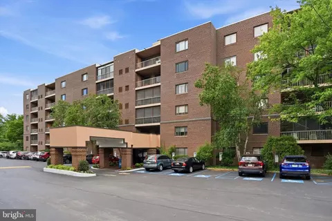 1219 W Wynnewood Rd #413, Wynnewood, PA 19096