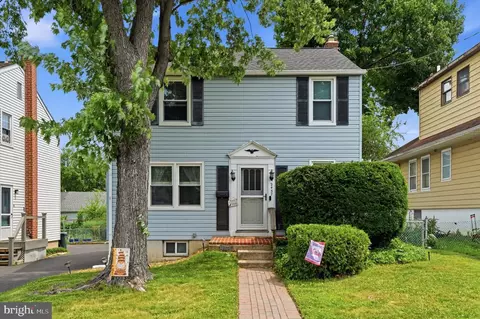 2457 Independence Ave, Abington, PA 19001