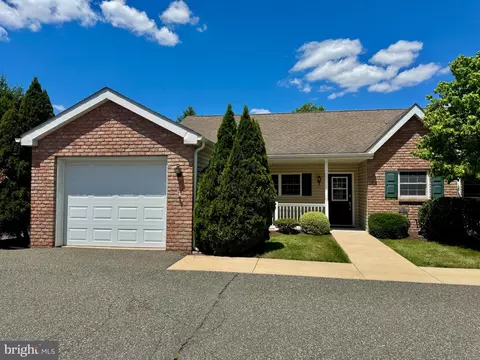 53 Bards Way, Pottstown, PA 19464