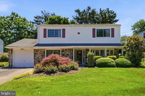 2229 Oakwyn Rd, Lafayette Hill, PA 19444