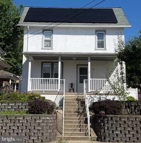 37 Green St, Souderton, PA 18964