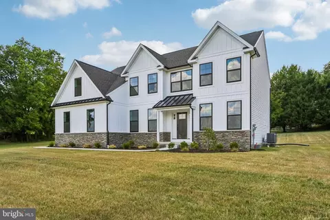 209 Old State Rd, Royersford, PA 19468