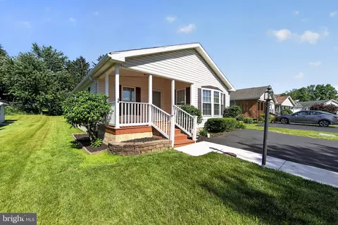 118 Dyer Ct, Royersford, PA 19468