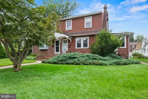 818 N Chestnut St, Lansdale, PA 19446
