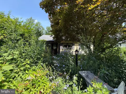 868 Tyson Ave, Abington, PA 19001
