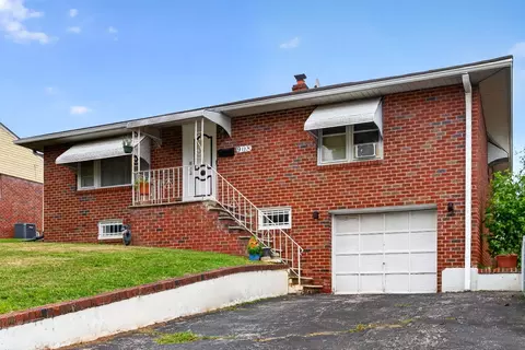 908 New Hope St Apt, Norristown, PA 19401