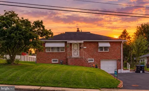908 New Hope St Apt, Norristown, PA 19401