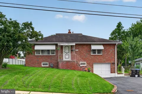 908 New Hope St Apt, Norristown, PA 19401
