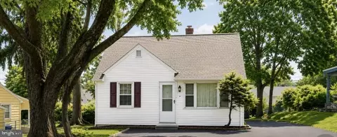 2666 W Moreland Rd, Huntingdon Valley, PA 19006