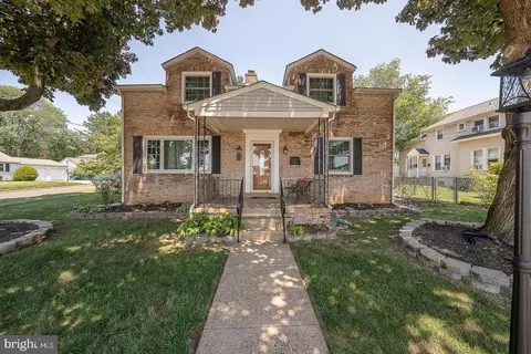 201 Abbeyview Ave, Willow Grove, PA 19090