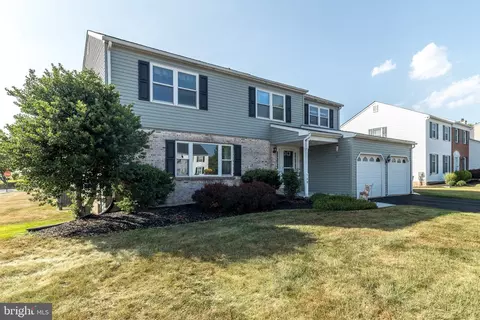 140 Elio Cir, Royersford, PA 19468