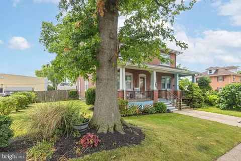742 W Third St, Lansdale, PA 19446