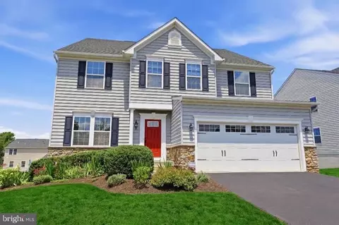 7 Montella Cir, Pottstown, PA 19464