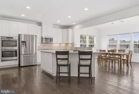 7 Montella Cir, Pottstown, PA 19464
